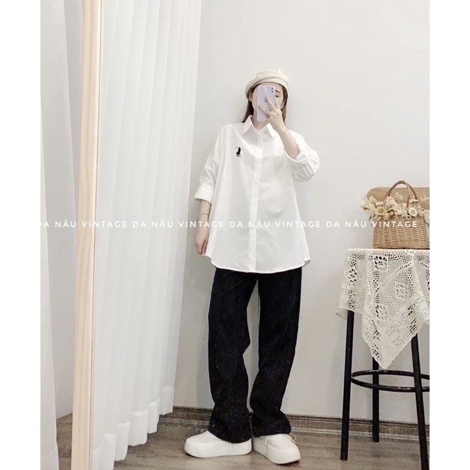 Áo sơ mi nữ freesize sọc dọc thêu logo ngực – Da Nâu Vintage