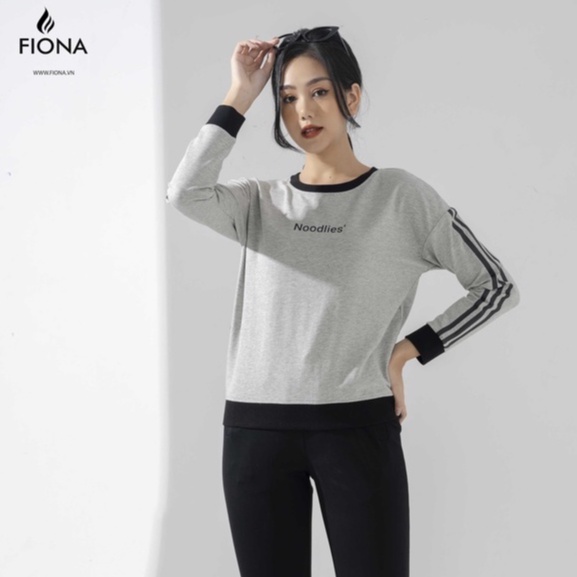 Áo nỉ nữ FIONA, áo thể thao thân trước in chữ, áo thu đông nữ tay phối kẻ sọc F520891