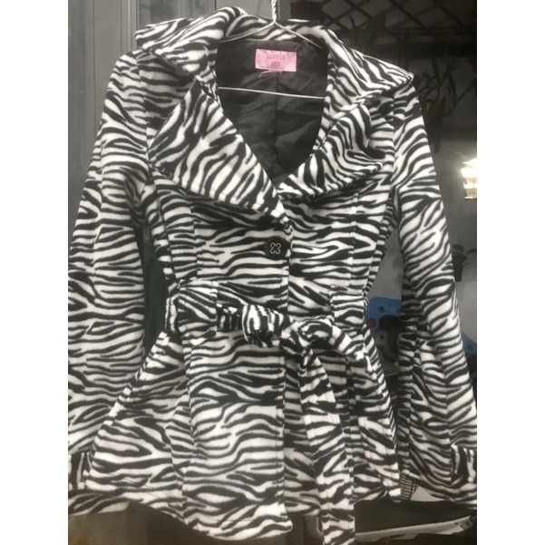 Combo Khoát nỉ họa tiết kèm belt A520