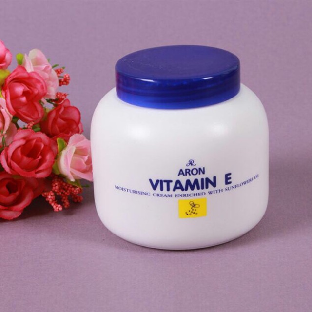 Kem Dưỡng Ẩm Vitamin E Aron Tháu lan