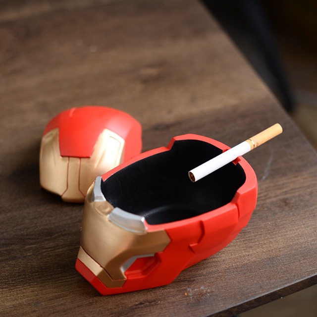 Gạt tàn thuốc ironman