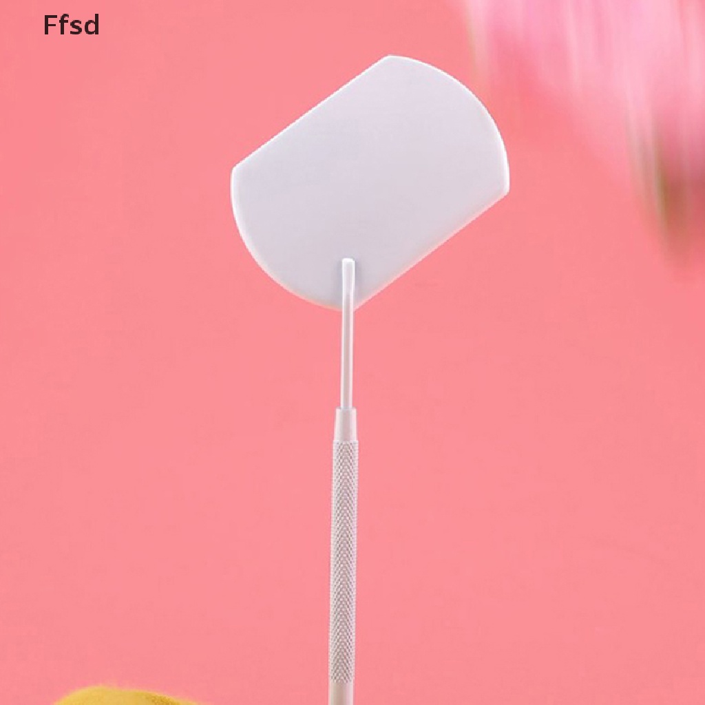 Gương Trang Điểm Có Tay Cầm Phóng Đại Tiện Dụng