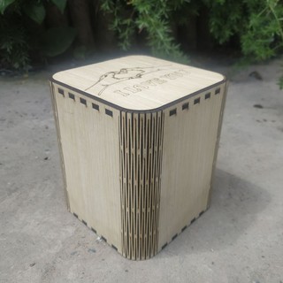 Hộp Quà Gỗ Vuông Khắc Tên