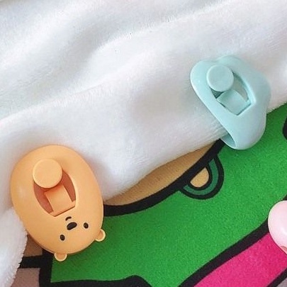Móc kẹp đồ, cố định đồ Cô bé Trà Sữa - Gấu Con