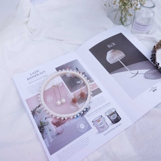 [PHỤ KIỆN CHỤP ẢNH FLATLAY] BÁO BROMBEAR chụp phụ kiện và mỹ phẩm