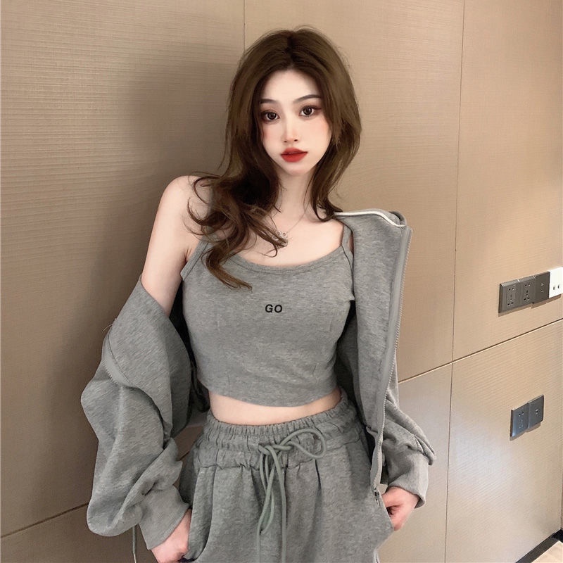Set đồ 3 món gồm áo khoác + quần + áo hai dây phong cách thể thao trẻ trung cho nữ