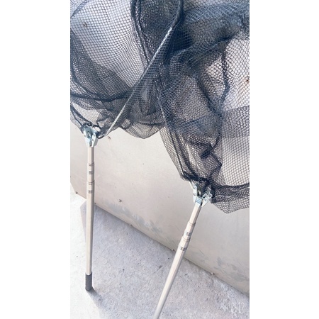 Vợt vớt cá cán inox  dài 2m1 có thể gấp gọn