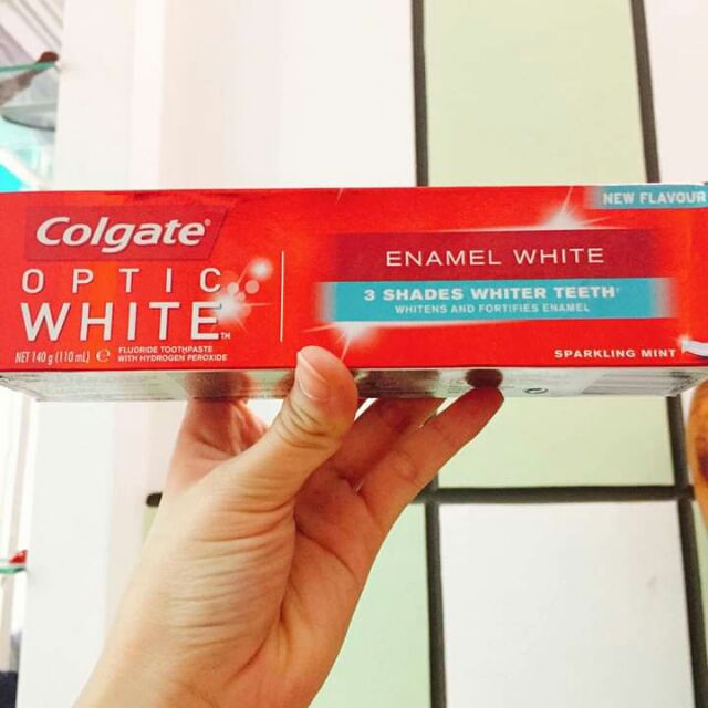 Kem đánh răng Colgate