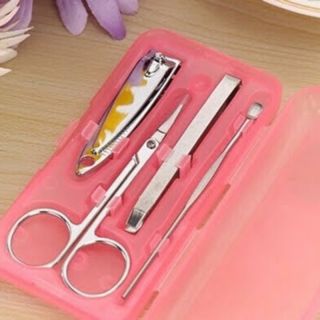 Hộp 4 dụng cụ chăm sóc cá nhân