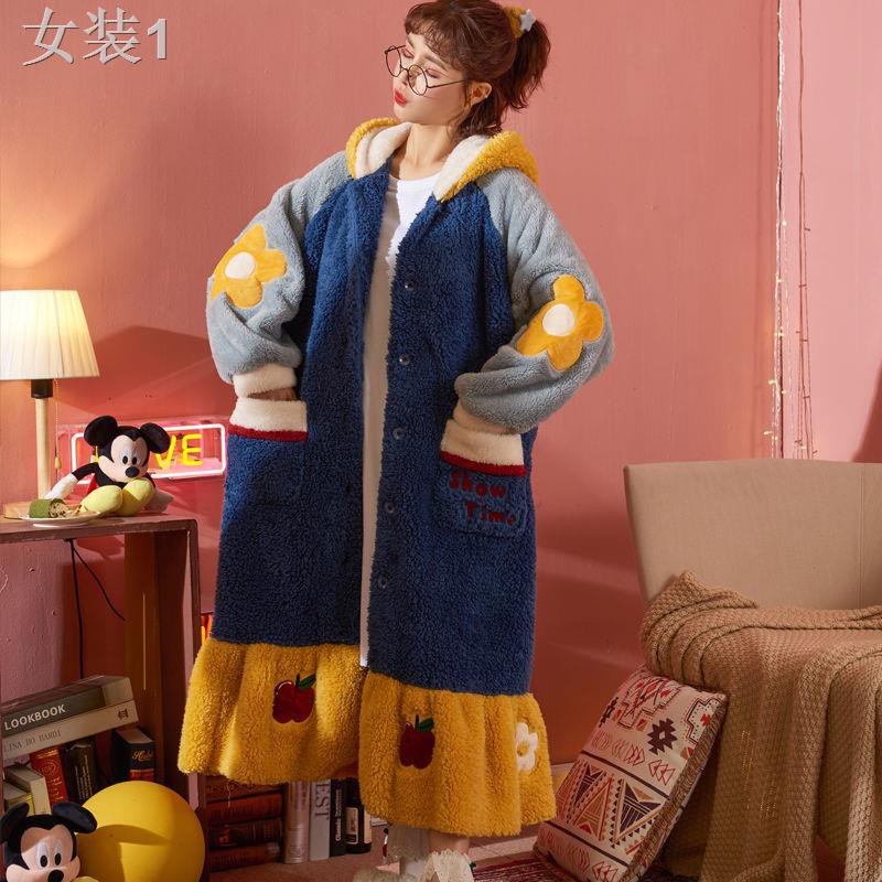 Bộ đồ ngủ bằng lông cừu màu san hô của phụ nữ mùa đông cộng với nhung dày dặn váy dài flannel có mũ trùm đầu dễ | BigBuy360 - bigbuy360.vn