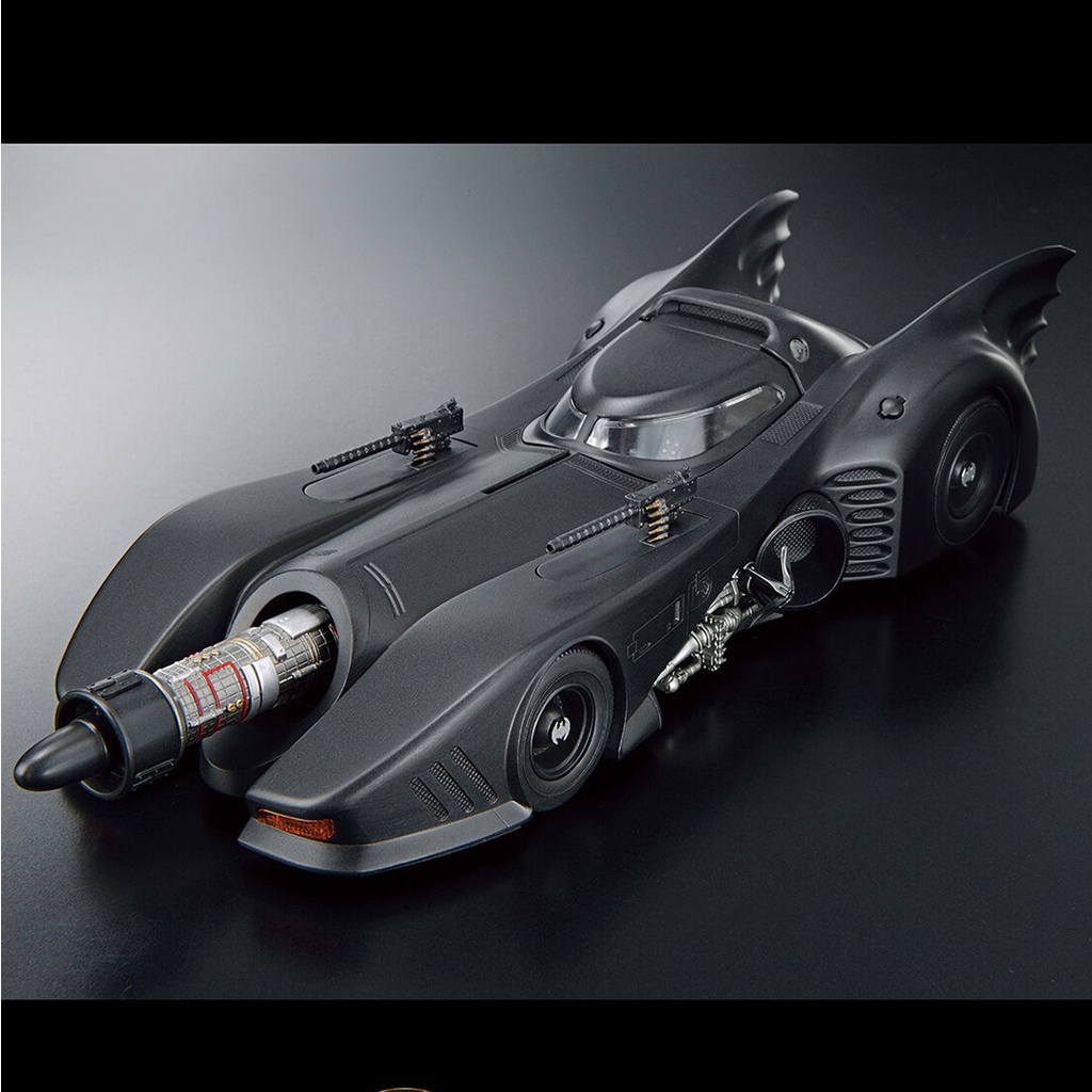 Mô hình lắp ráp 1/35 SCALE MODEL KIT BATMOBILE