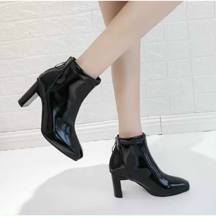 Boots nữ cổ lửng thời trang gót 7 phân cực hót