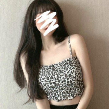 Áo không tay thiết kế xinh xắn quyến rũ cho nữ