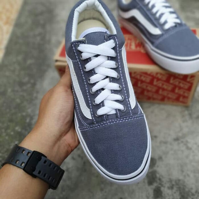 Giày Thể Thao Trắng Xám Vans Cổ Điển 39-43