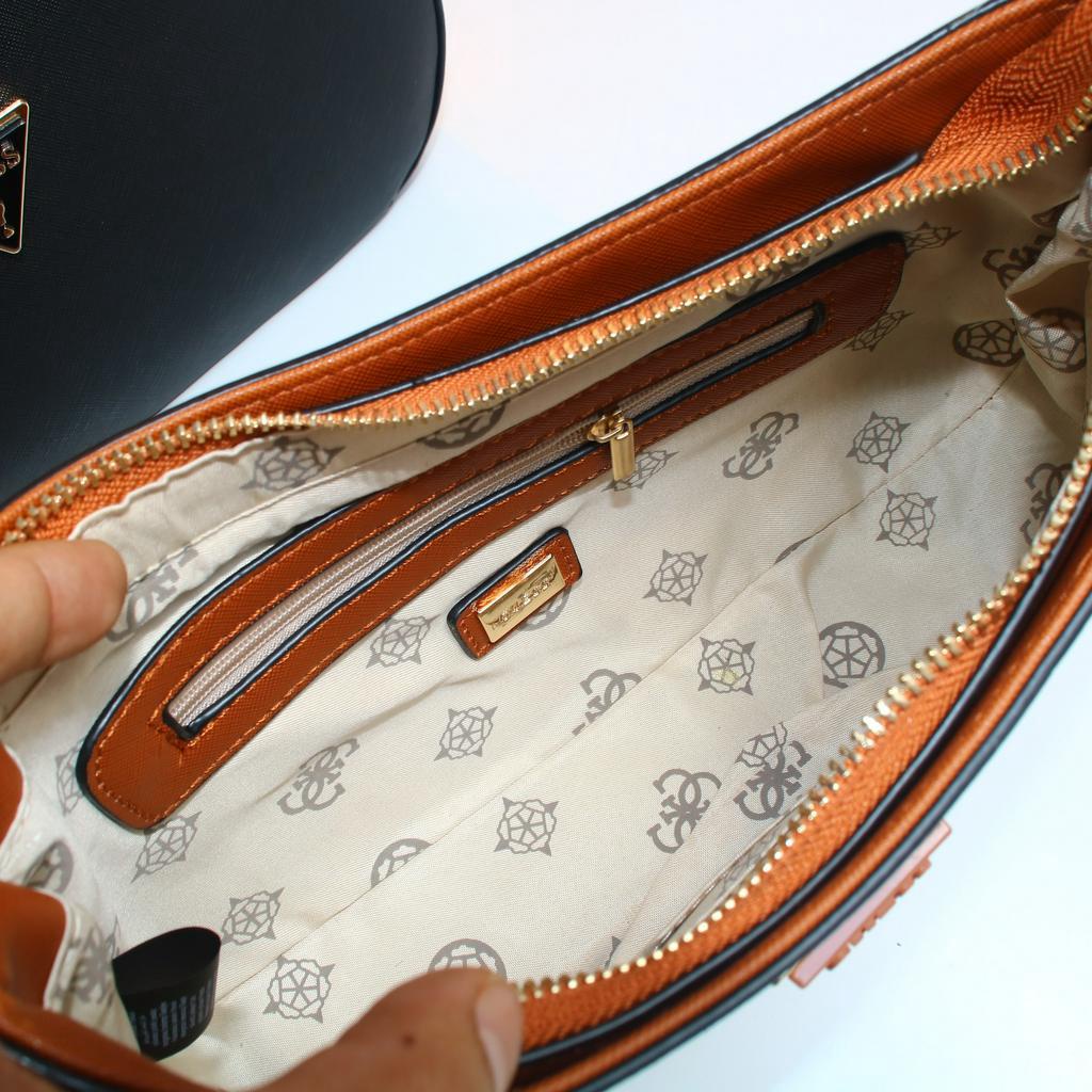 túi kẹp nách guess size 29x16cm nâu
