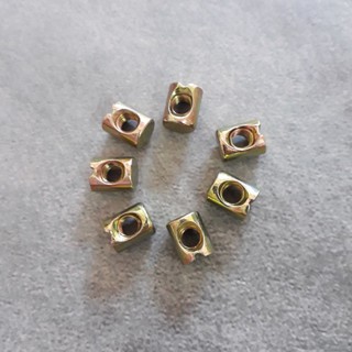50 con ốc tán ngang M6