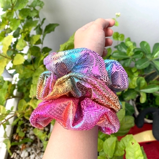 Cột tóc scrunchies hologram