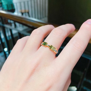 Nhẩn nữ titan hiệu H đính đá-ko rỉ
