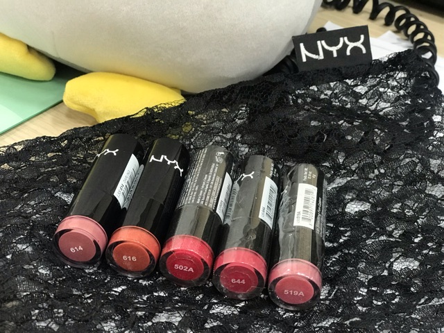 Son Lì dưỡng NYX Extra Creamy Round Lipstick