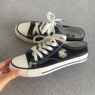 Giày sục hoa cúc Ulzzang