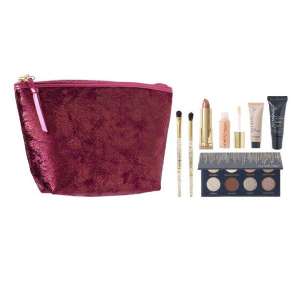 Set trang điểm Ulta Beauty 8-Piece Makeup Set with Bushes and Cosmetic Bag