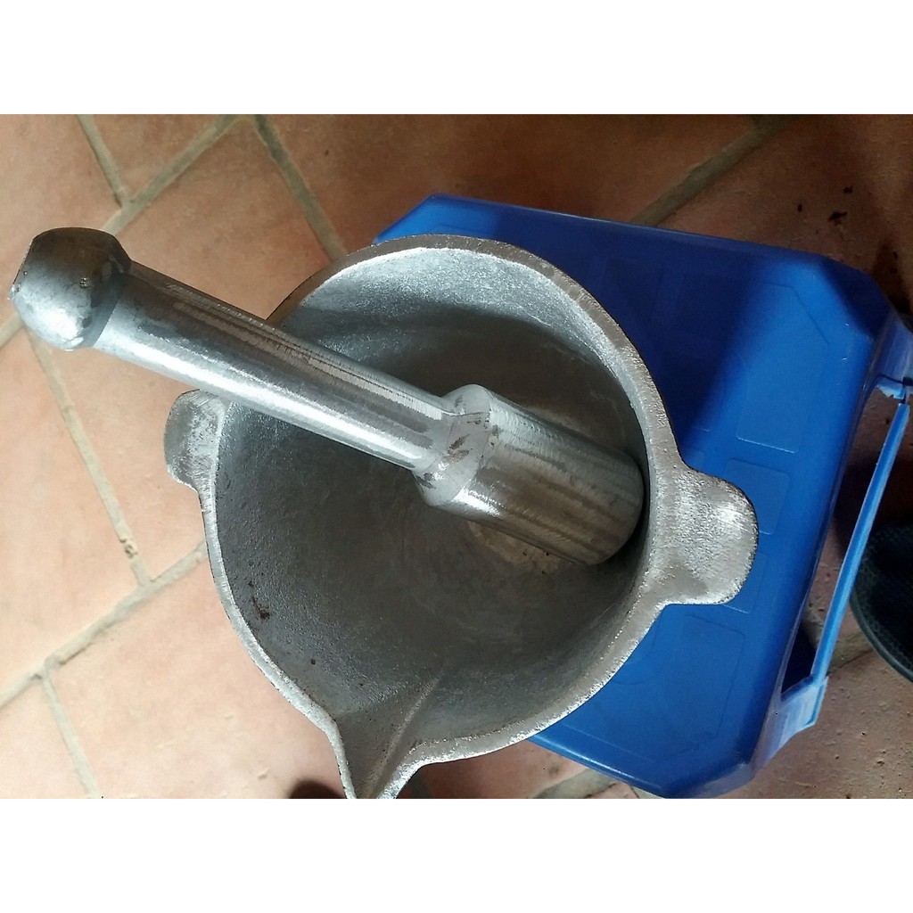 Cối + Chày gang 1.1 kg