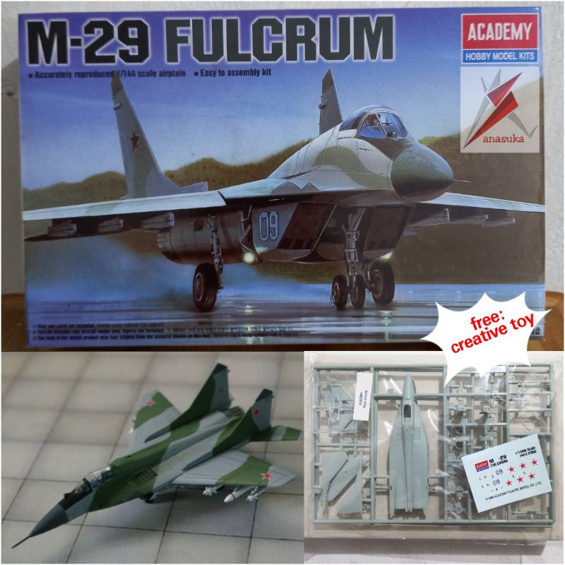 Mô Hình Máy Bay Chiến Đấu Của Nga Mig-29 Độc Đáo Sống Động