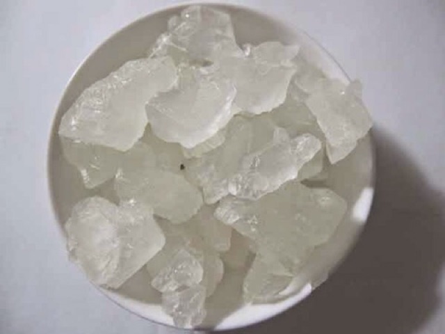 Phèn chua cục to nhỏ