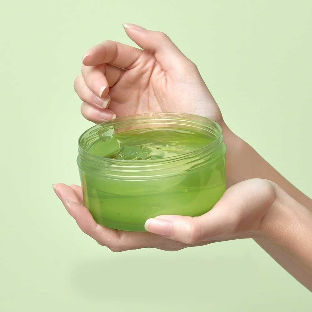 Gel Dưỡng Ẩm Da Nature Republic Soothing Moisture Aloe Vera 92% Soothing 300ml Từ Lô Hội