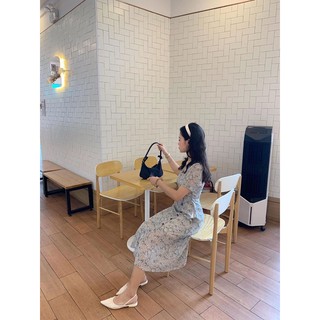 đầm hoa vạt chéo nhiều nút