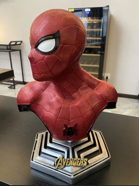 Mô hình tượng bán thân Người Nhện Spider Man 36cm