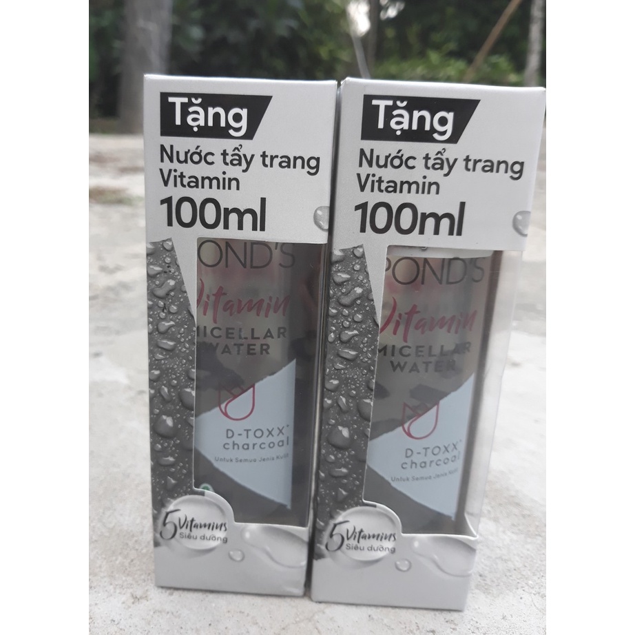 (Date 2024) Nước tẩy trang sáng da Pond's Vitamin & Than hoạt tính 100ml | BigBuy360 - bigbuy360.vn