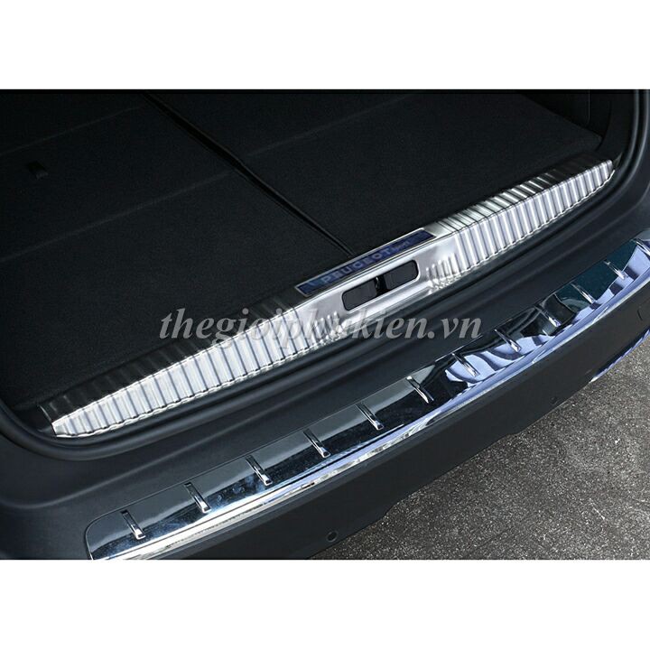 Ốp chống trầy bậc cốp trong Peugeot 5008 – Mẫu INOX( hàng cao cấp)