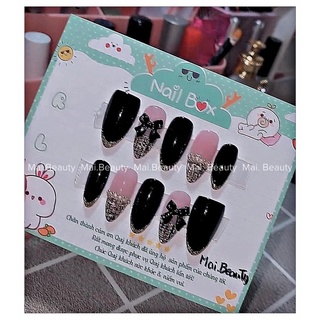 Nailbox thiết kế đen kẻ dạ phối nơ