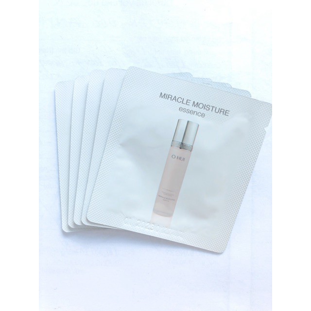 Gói sample tinh dầu dưỡng ẩm chuyên sâu chống lão hóa Ohui miracle moisture Essence 1ml