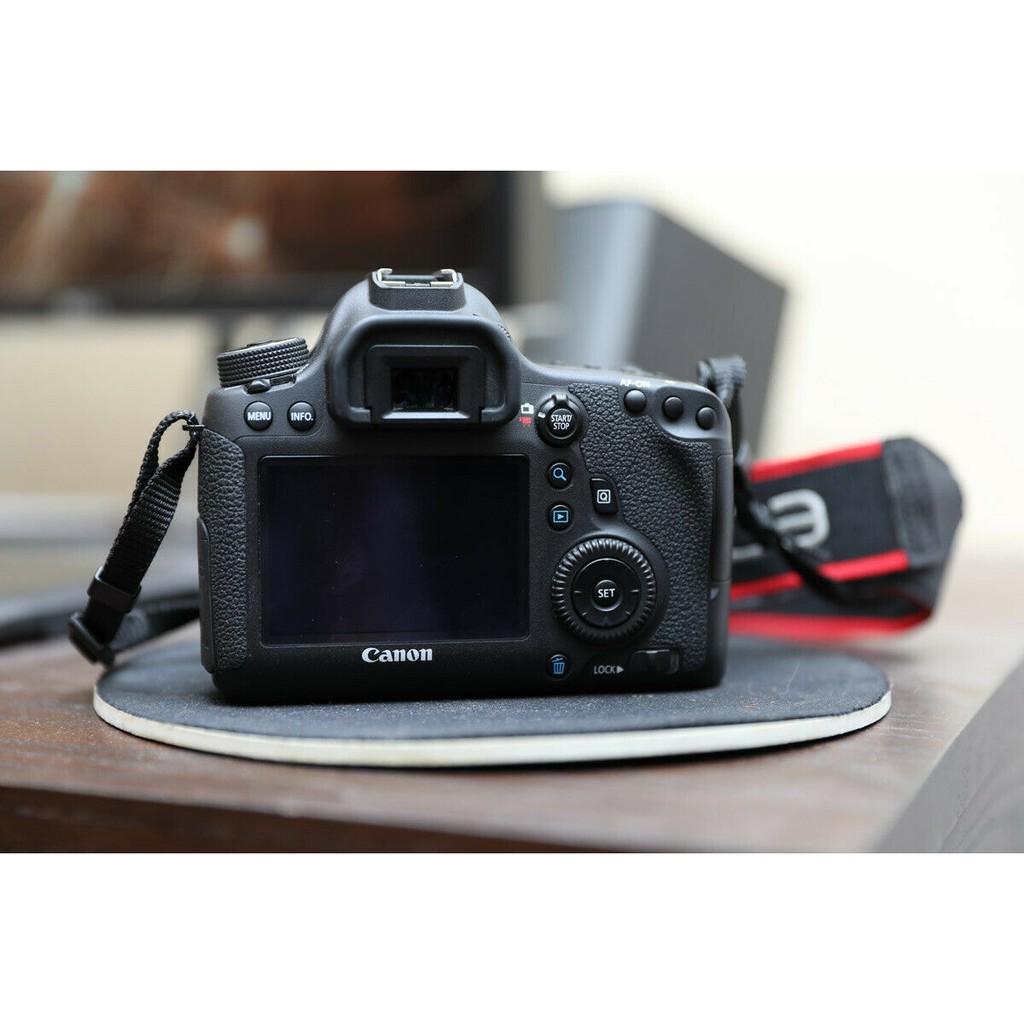 Máy ảnh Canon 6D - cảm biến Fullframe 20.2mp  - đẹp 95%