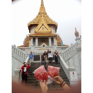 VÒNG TAY DÂY ĐỎ