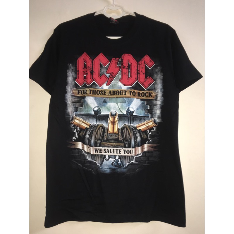 Áo AC⚡️DC còn size M