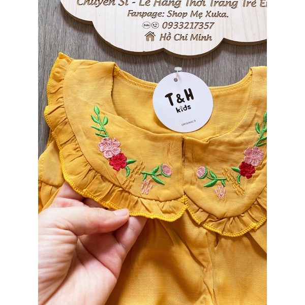 Bộ thiết kế cổ thêu babydoll bé gái