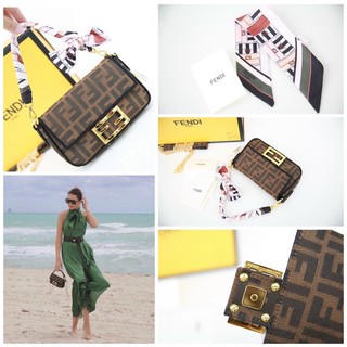 Túi Fendi Baguette Mini