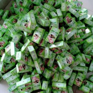 Xịt hôi nách hoa cúc (10ml)