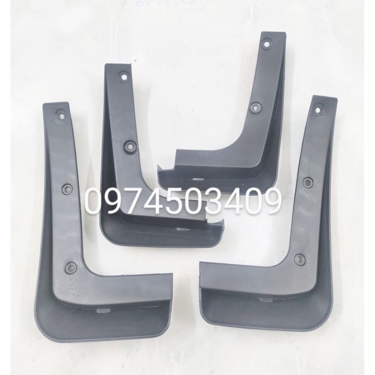 Chắn bùn bánh Santafe đời cao