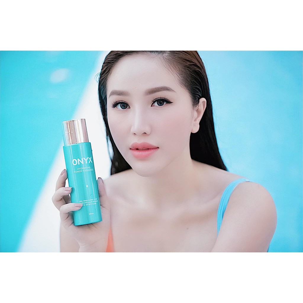 Nước Hoa Hồng Kết Hợp Dưỡng Chất Cách Ẩm, Dưỡng Da Căng Mướt Và Giảm Nếp Nhăn Toner Essence Onyx 200ml | BigBuy360 - bigbuy360.vn