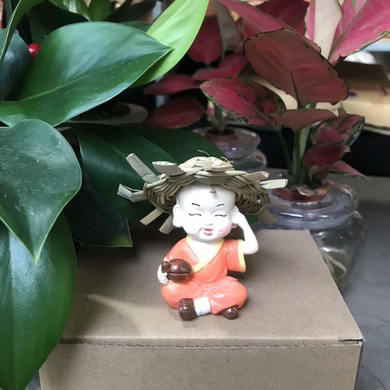 bộ tượng bốn chú tiểu đội mũ rơm( bộ tượng bốn không )