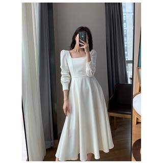 Denner Dress - Đầm cổ vuông tay dài trơn