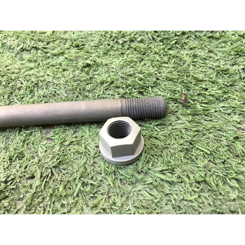 Cây cốt đùm sau honda 67  sử dụng cho đùm zin xe 67,72-gia công