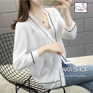 Áo khoác len mặc kèm váy