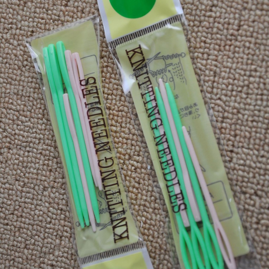 6 kim đan len bằng nhựa nhiều màu sắc tiện lợi