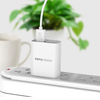 Củ Sạc 2 cổng USB 2.4A hãng TOTU Design