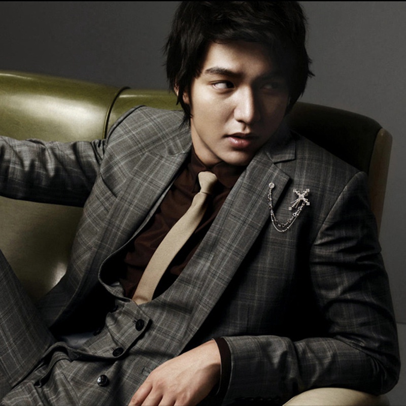 Ghim cài áo vest EFAN dạng chuỗi xích phối mặt thánh giá thời trang cho nam